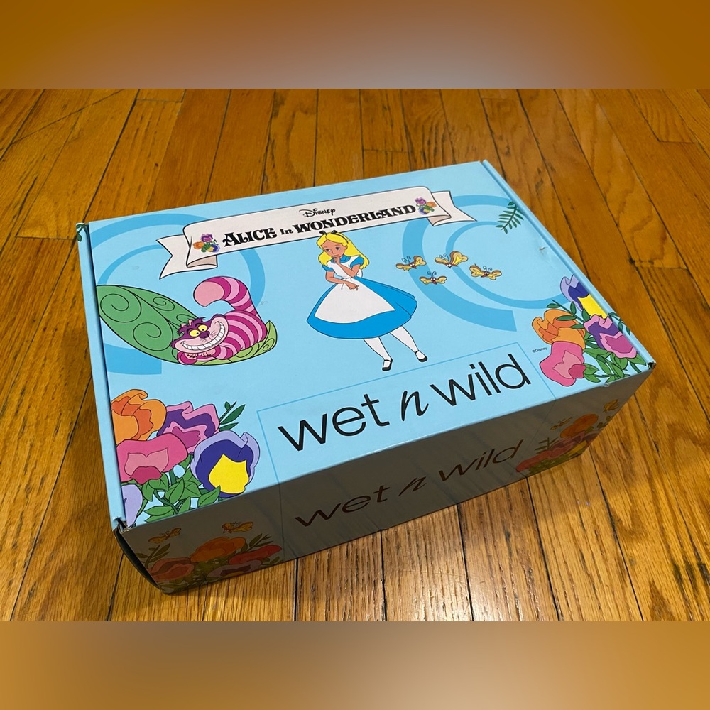 🫖Wet N’ Wild x Alice in Wonderland storage box– box only!